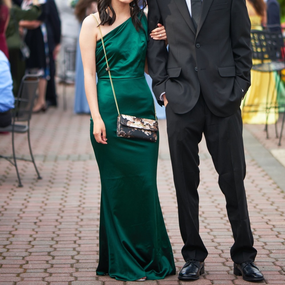 Windsor formal one shoulder satin dress XS Hunter green